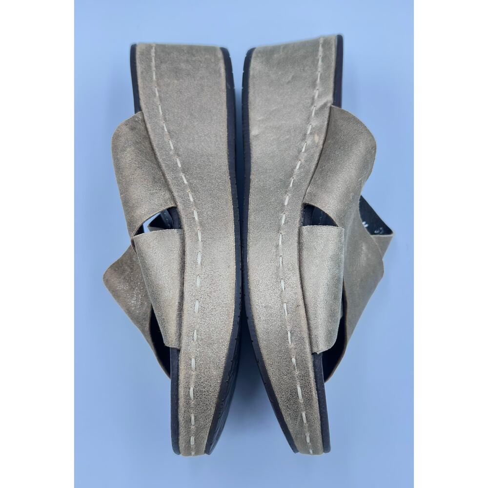 Donald Pliner Metallic Leather Cross Strap Open Toe Slide Wedge Shoes Size 9 - Picture 6 of 8